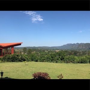 Meet your Posher, Lorna